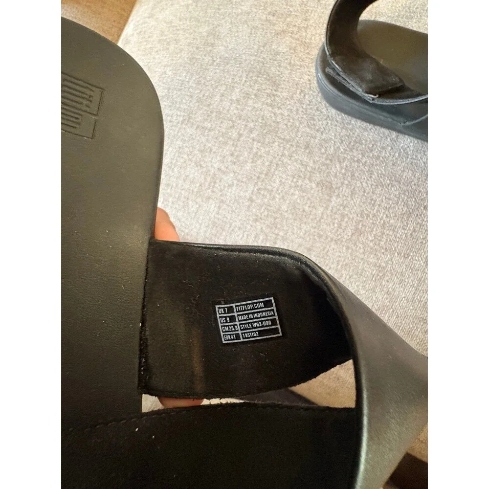 FitFlop Woman Carin Leather Back ankle Strap Sandals Size 9 in Black